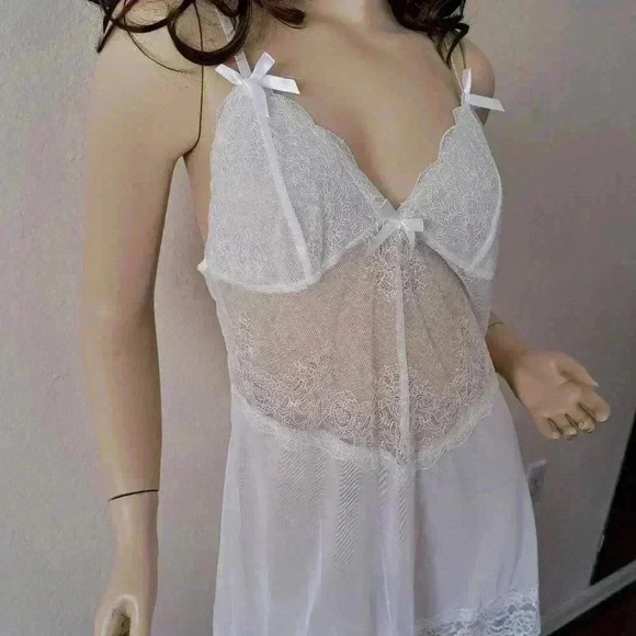 Negligee white lace and mesh - Picture 3 of 9